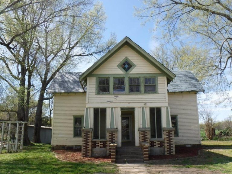 UPDATE c.1894 Fixer Upper Foreclosure in Hindsville Arkansas Reduced