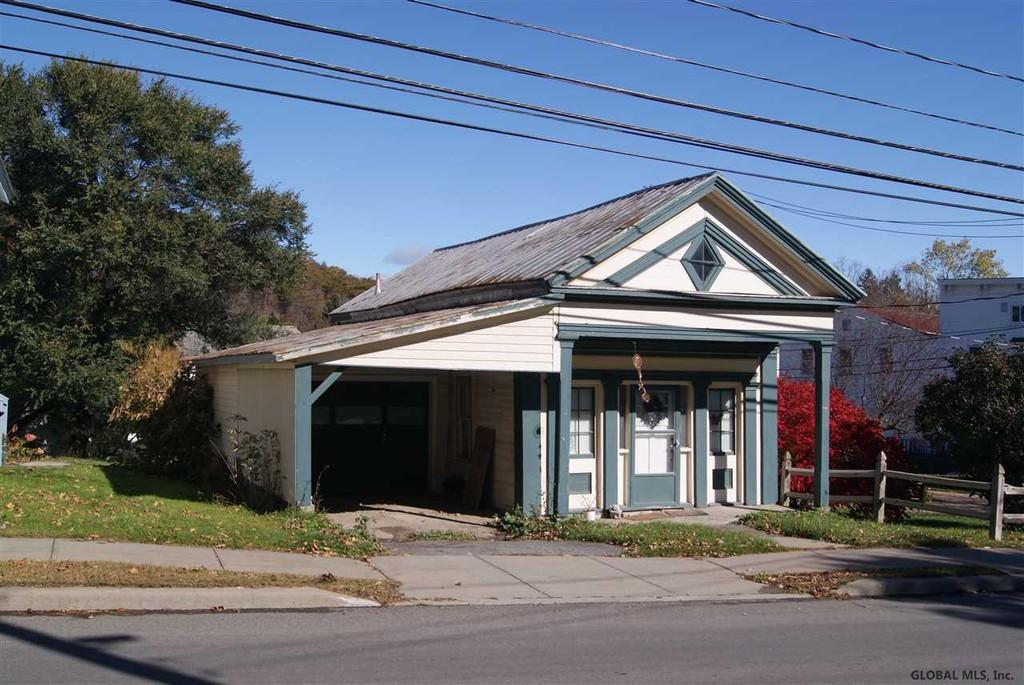 Under 75K Thursday c.1860 Schoharie Co. NY Greek Revival Tiny House