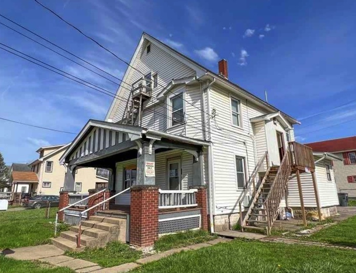 Sold Circa 1903 MultiFamily Home For Sale in Warren, OH Under 50K