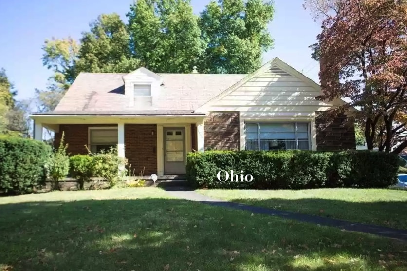 Sold Under 75K Thursday Circa 1949 Affordable Home in Youngstown