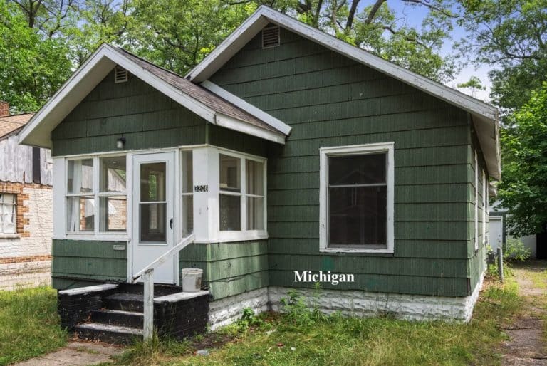 Circa 1940 Michigan Handyman Special Cottage Under 50K Old Houses