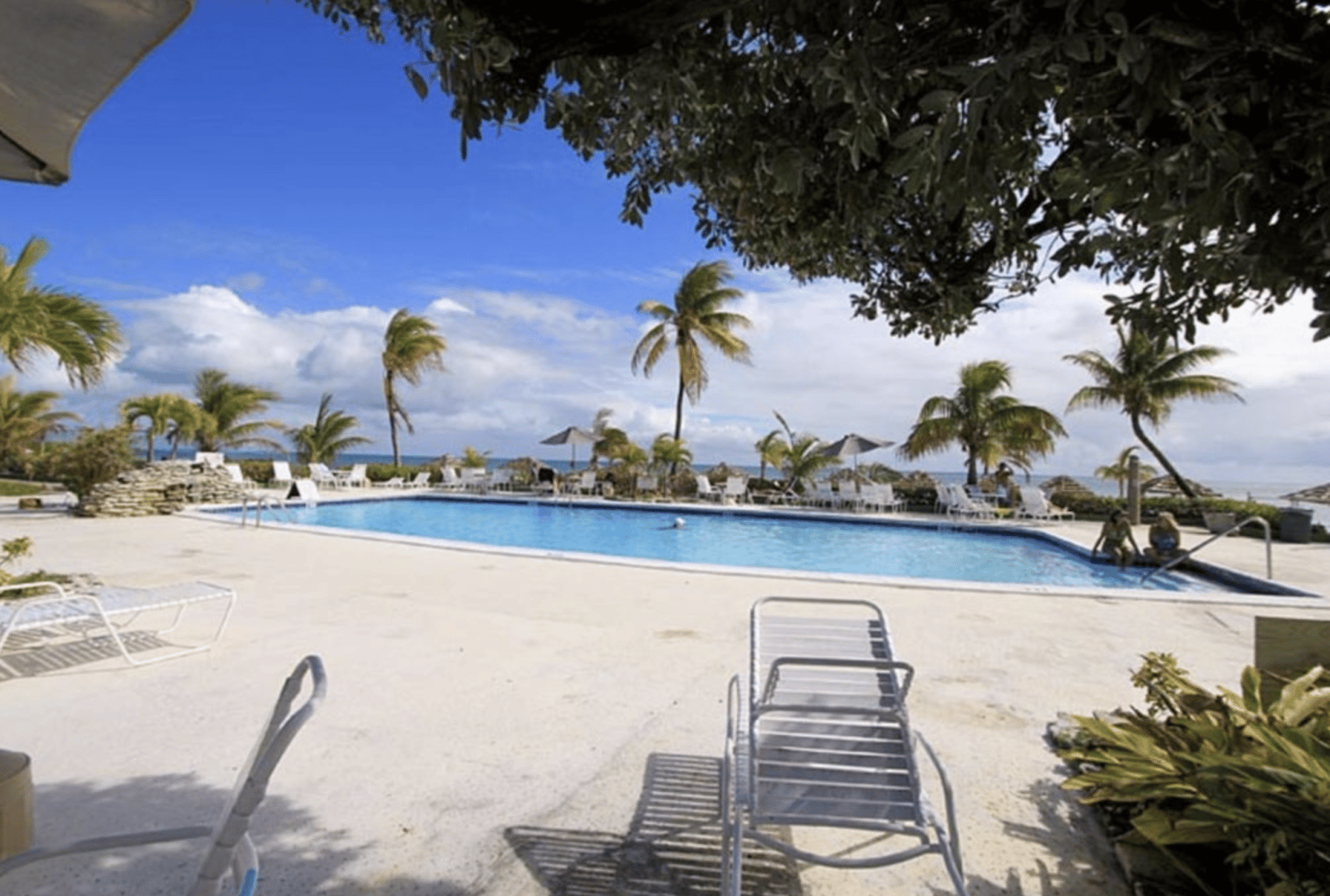 Under 75K Thursday Waterfront Condo For Sale Grand Bahama/Freeport