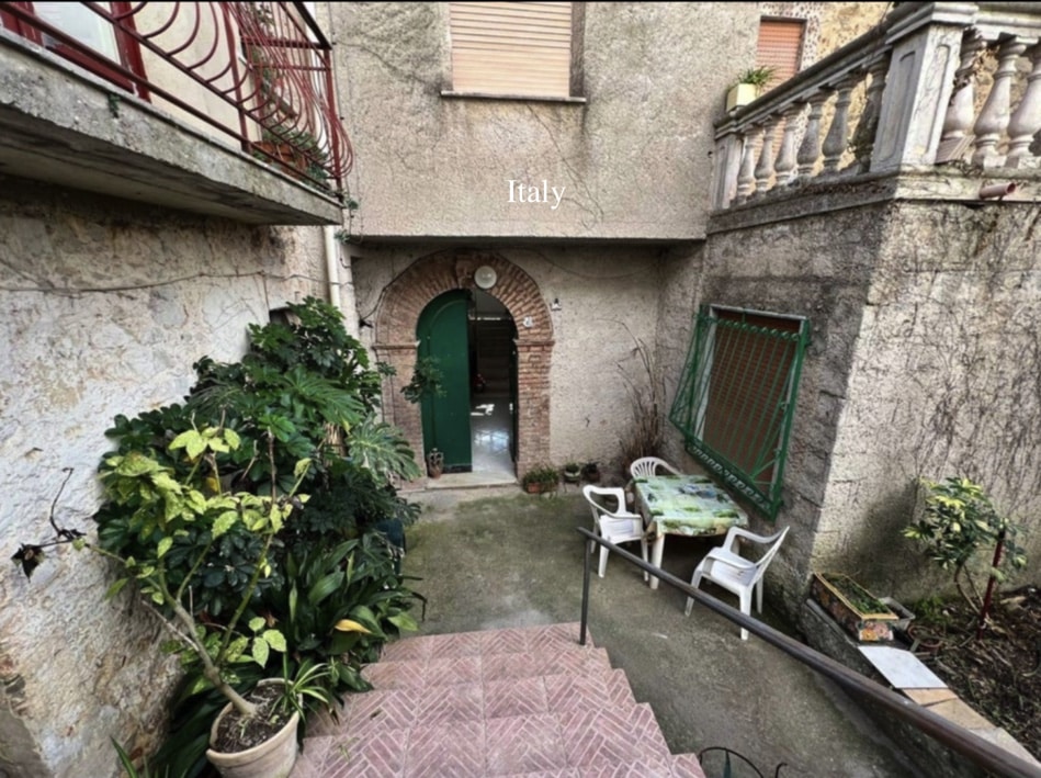 Italy house for sale