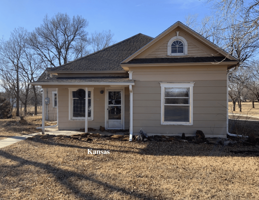Circa 1900 Kansas Refreshed Home For Sale Under 46K Old Houses Under