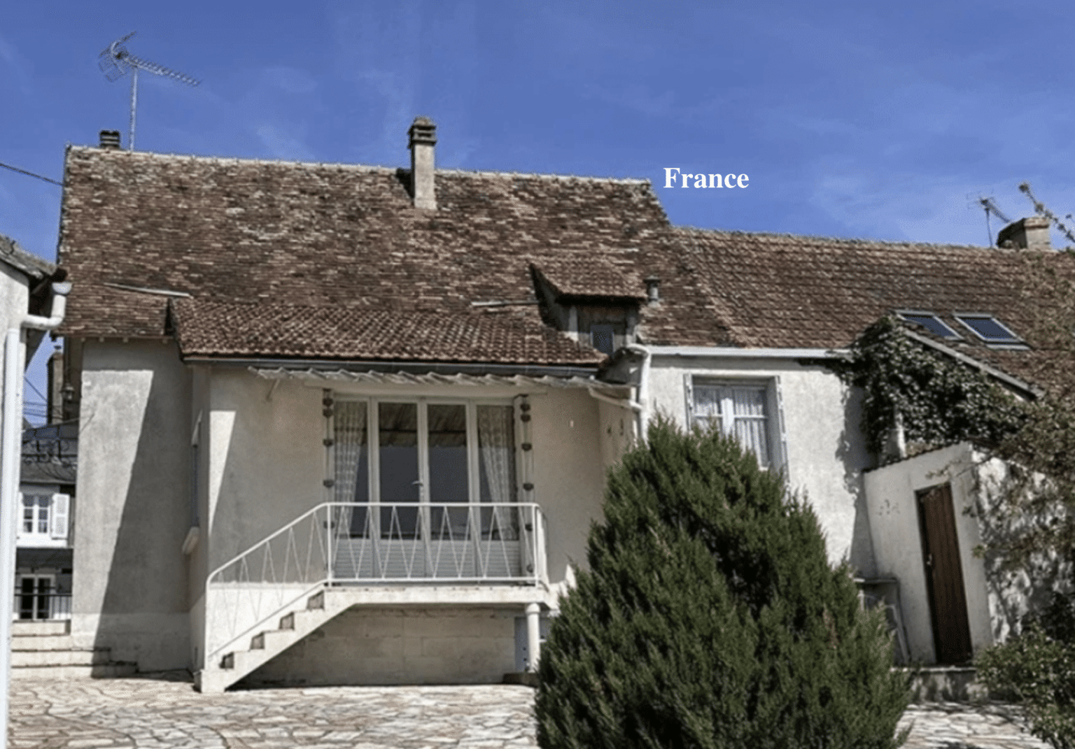 Affordable Home With View in Central Loire Valley France Under 58K