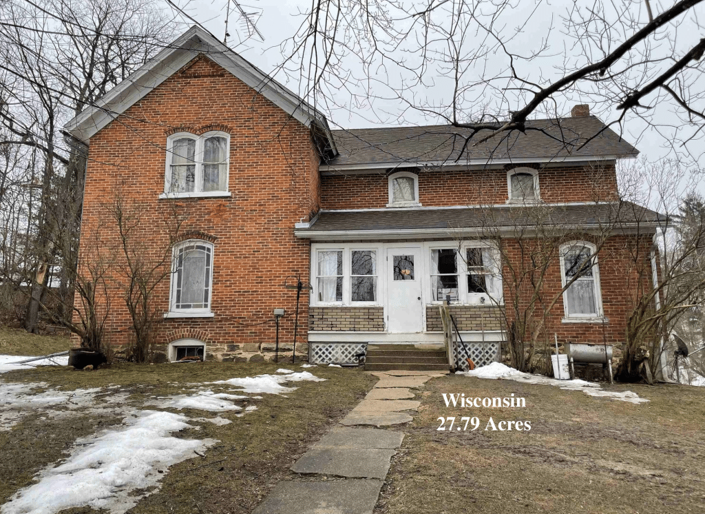 Under 100K Sunday Wisconsin Farmhouse on 27+ Acres Real Estate Auction Starting Bid 75K