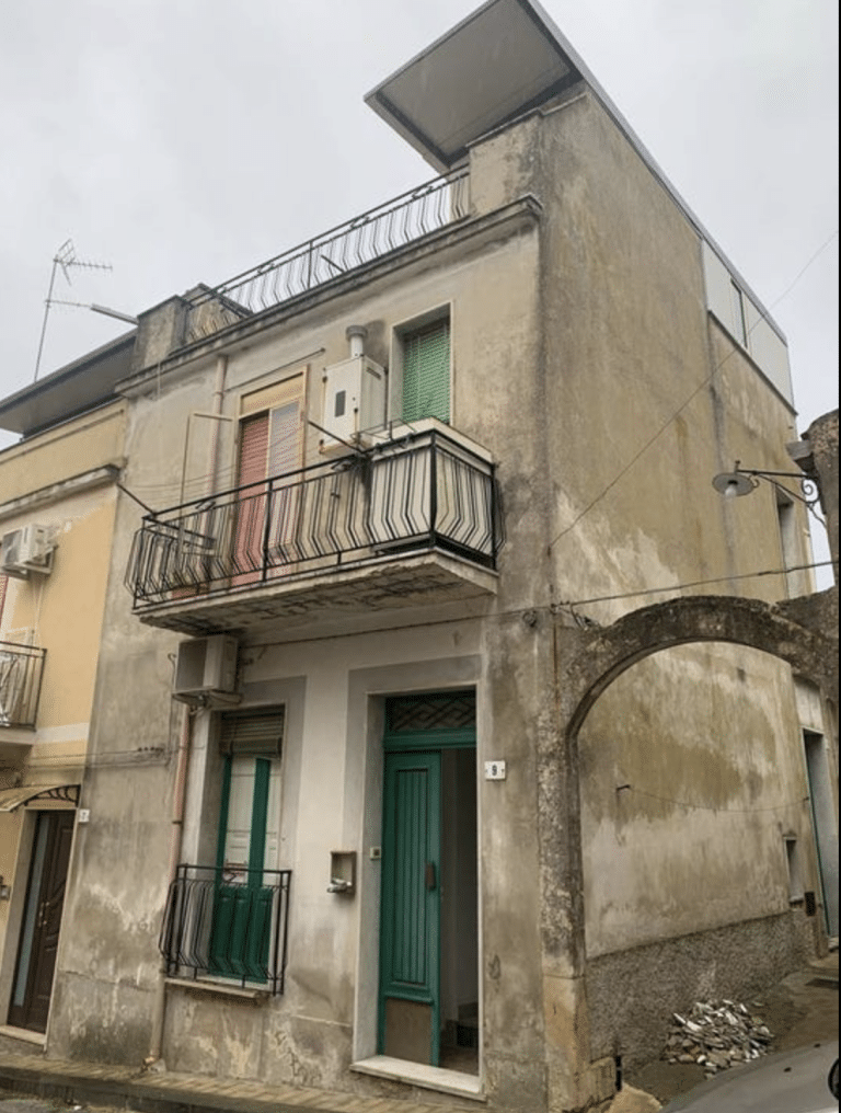 SemiDetached Sicily Village Home For Sale Under 33K USD Old Houses