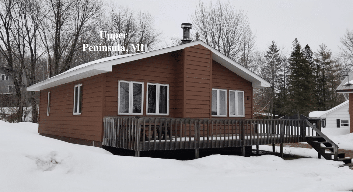 Upper Peninsula lake house