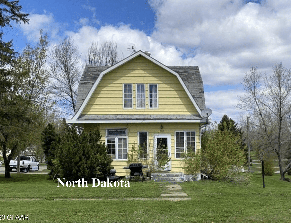 Circa 1900 North Dakota Colonial Revival 47K