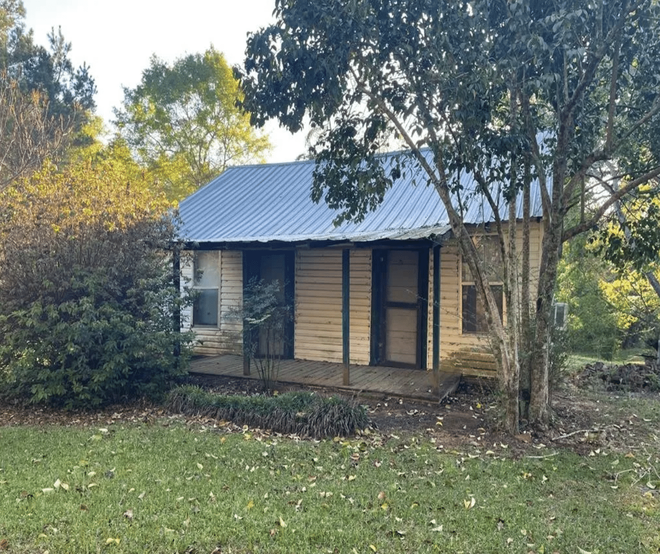 Alabama Tiny House For Sale on 2 Acres $39K