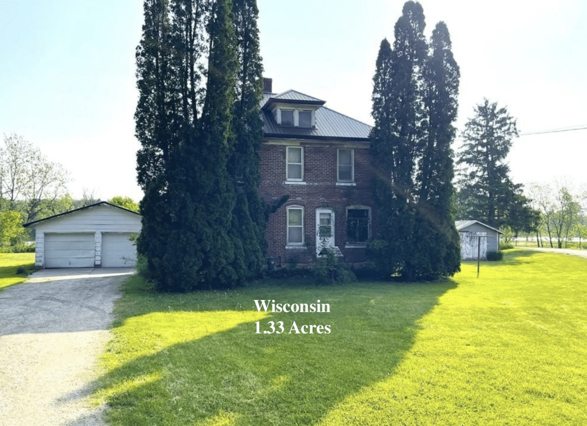 Wisconsin farmhouse for sale