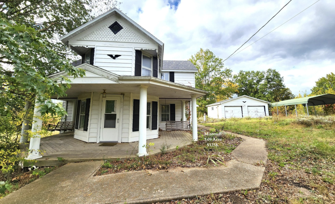 Missouri farmhouse for sale