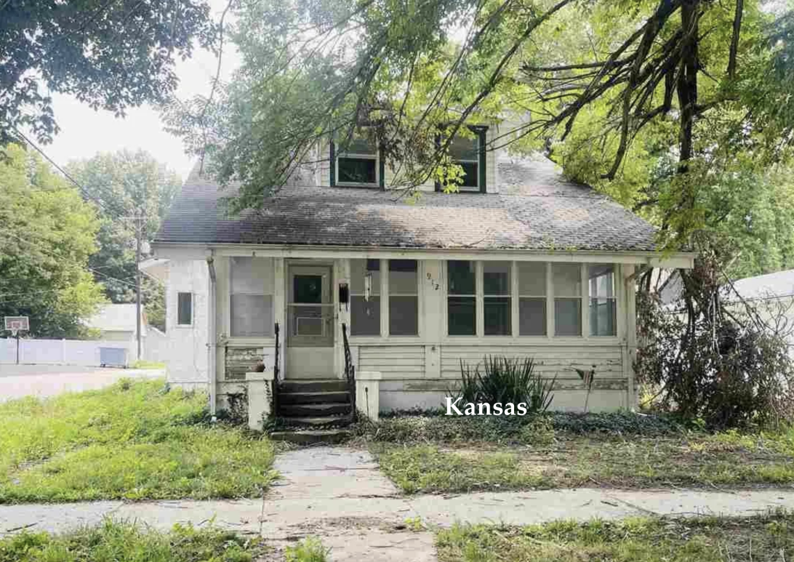Kansas handyman special bungalow