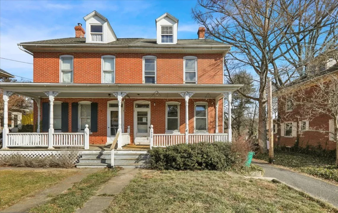 semi-detached townhouse