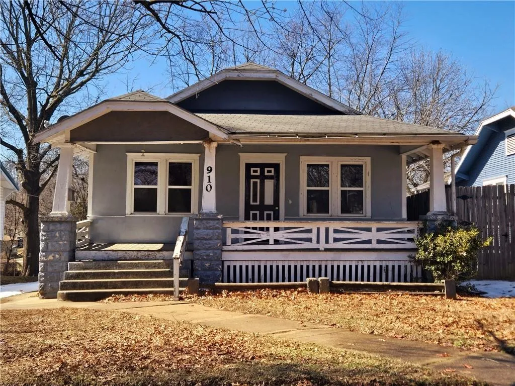 affordable kansas bungalow