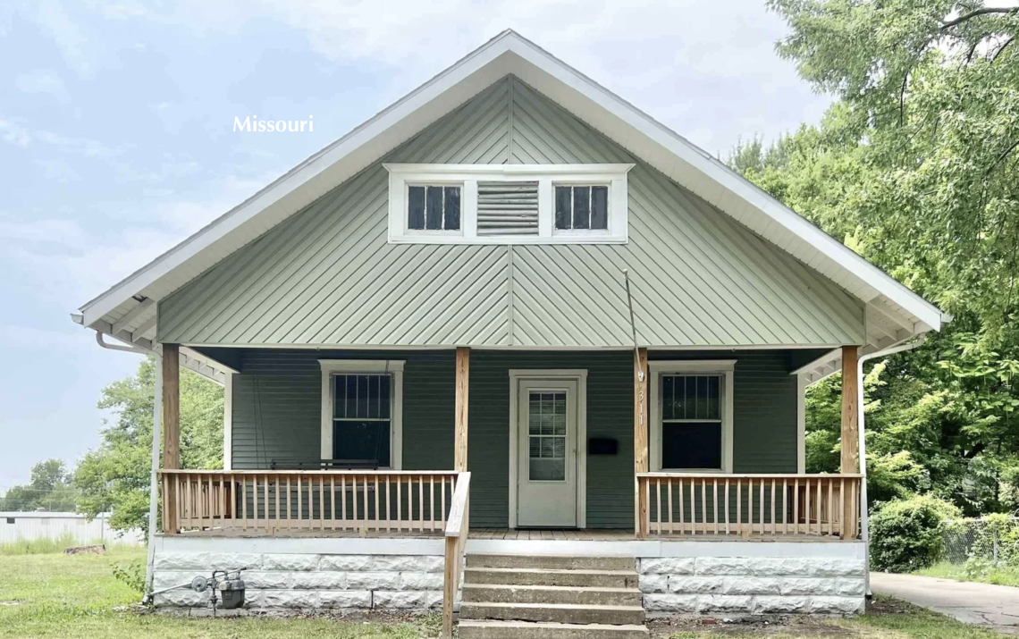 Missouri bungalow for sale