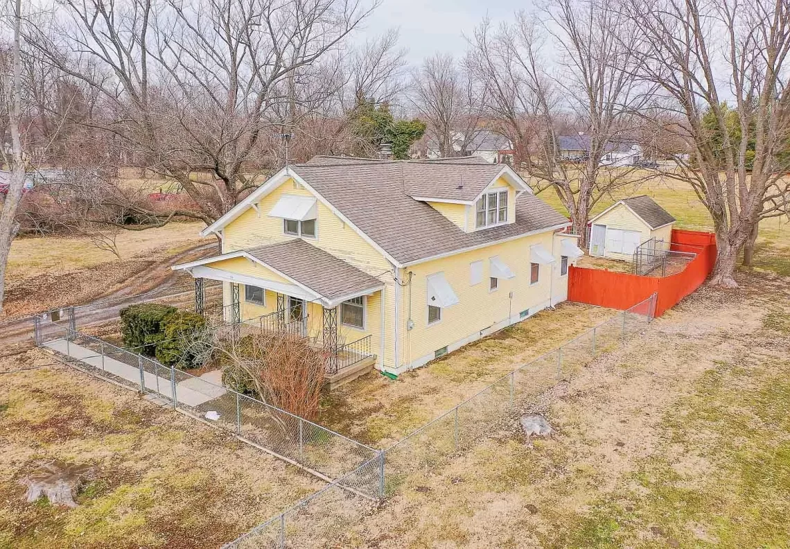 illinois fixer upper