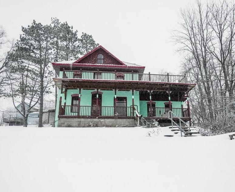 Wisconsin Victorian Home For Sale