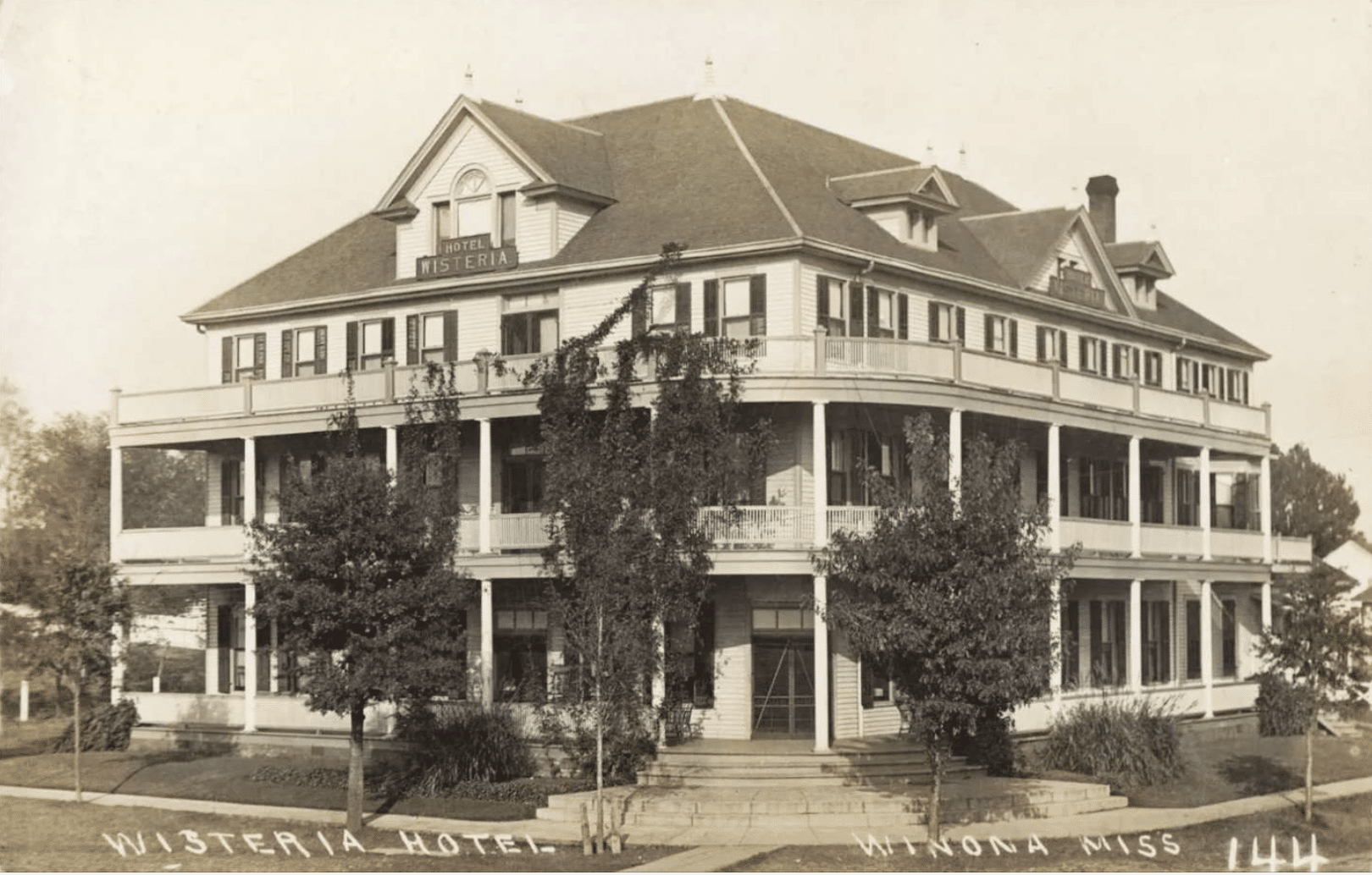 c.1910 Mississippi Wisteria Hotel For Sale $125K