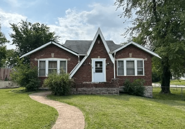 Missouri Craftsman Home For Sale