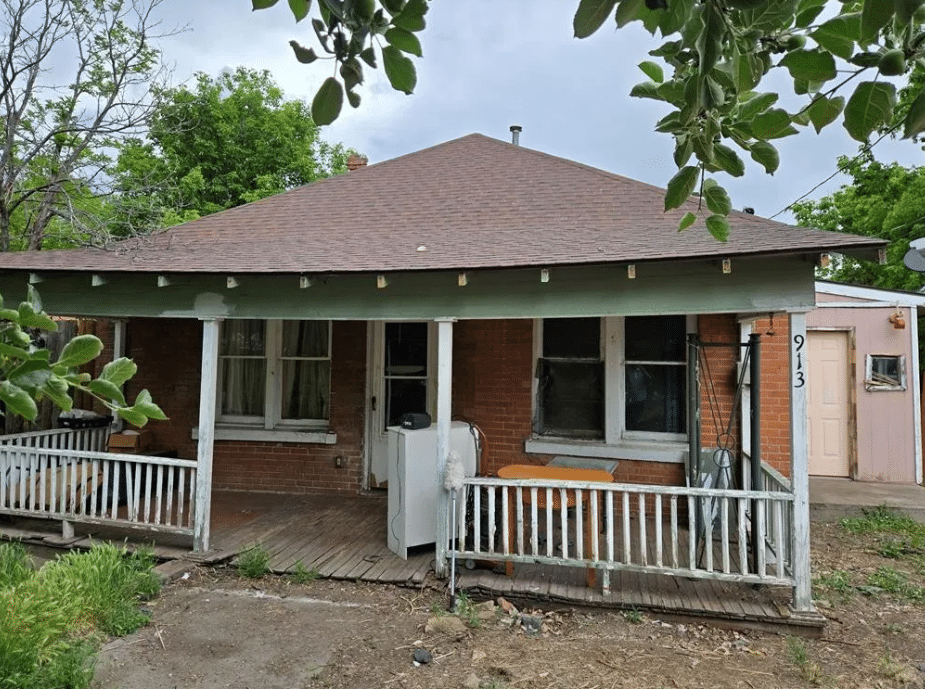 c.1913 Colorado Handyman Special Cottage
