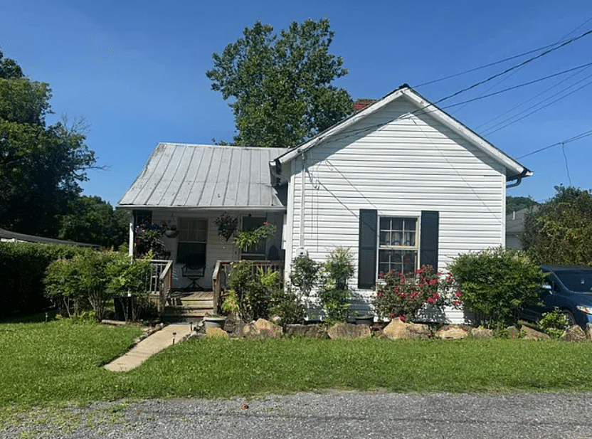 c.1920 Two Bedroom West Virginia Cottage