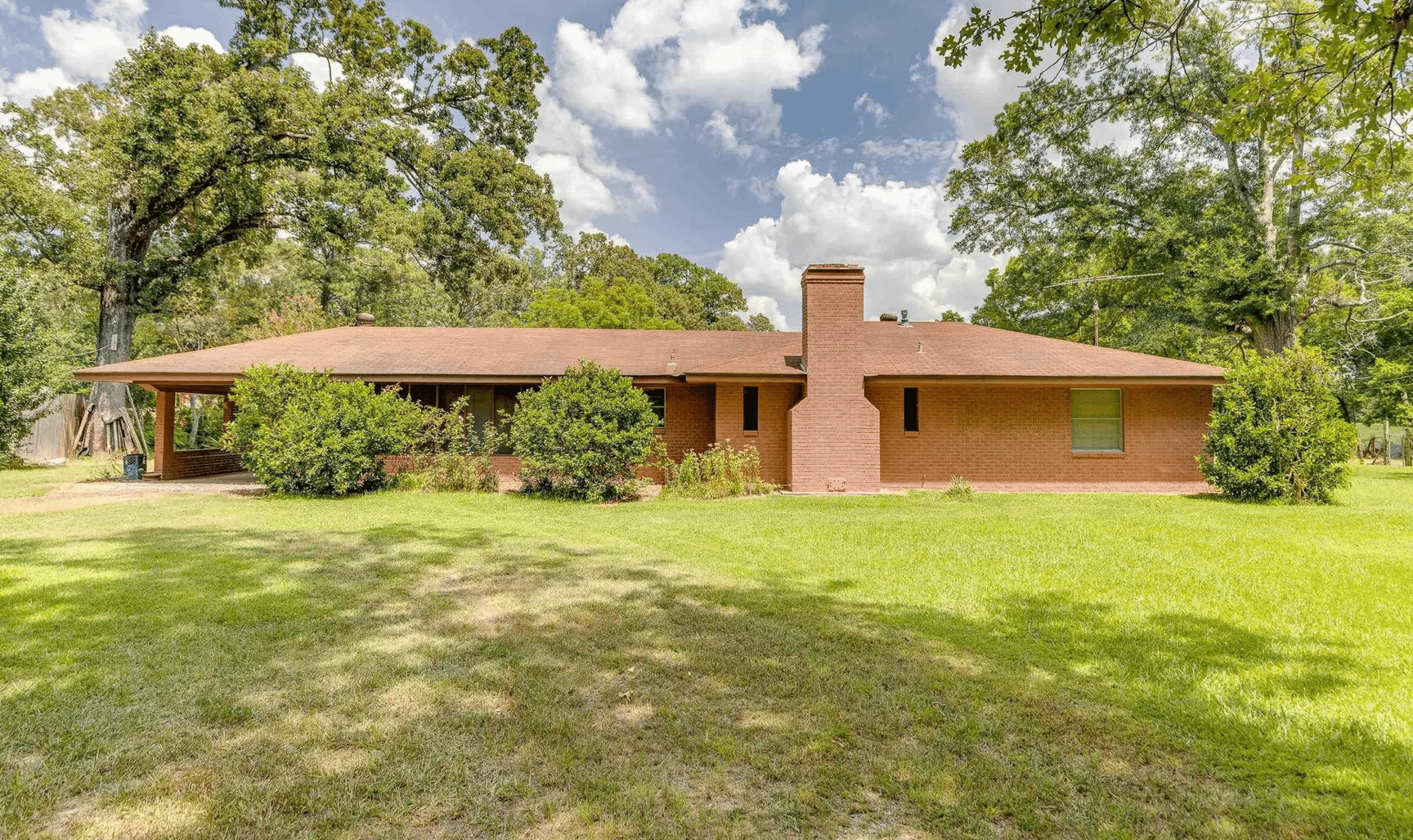 c-1960-louisiana-mid-century-brick-ranch-home-on-5-acres-under-150k
