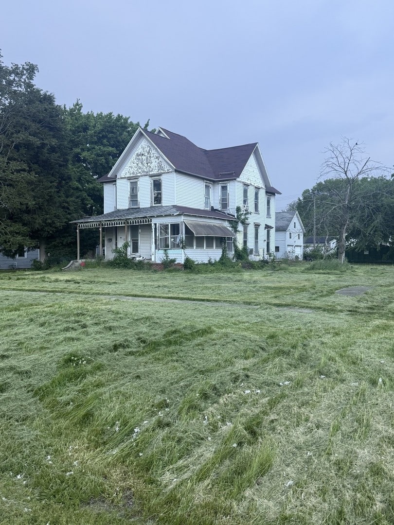 illinois fixer upper