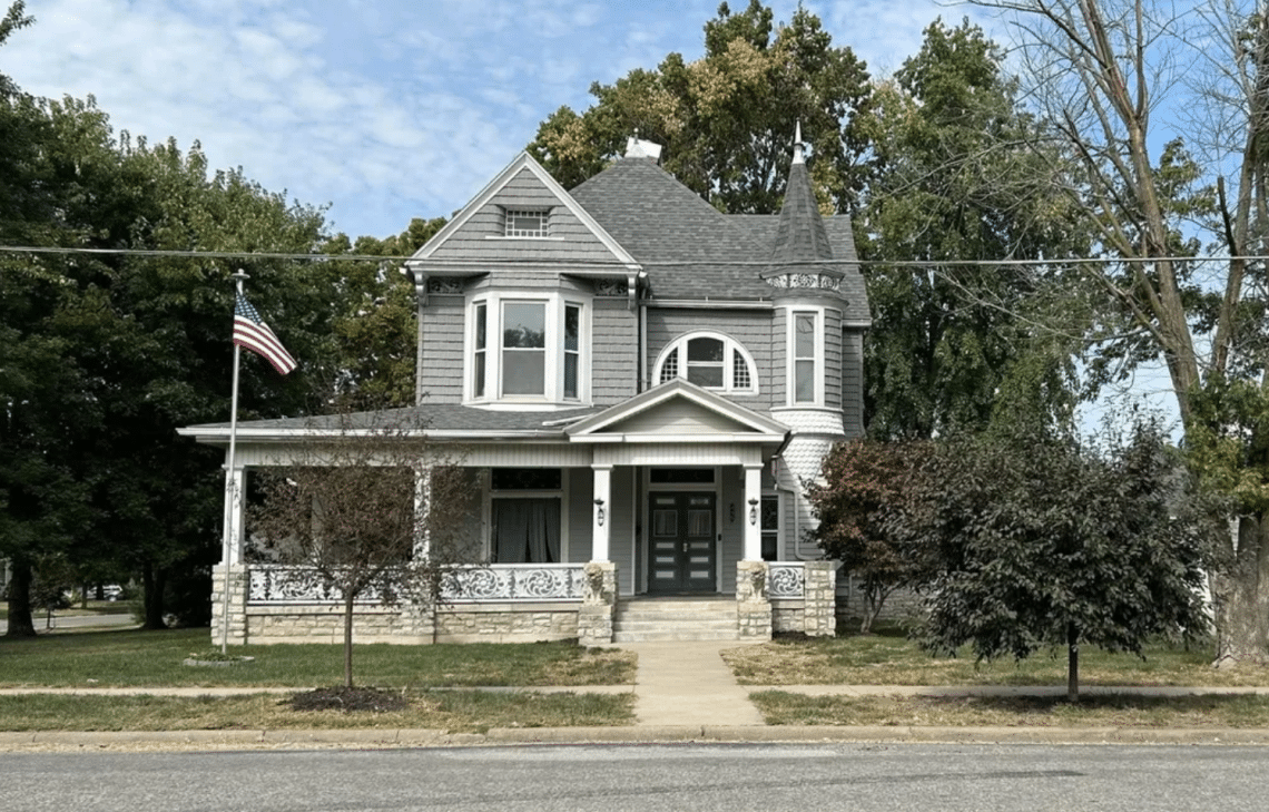 illinois Queen Anne