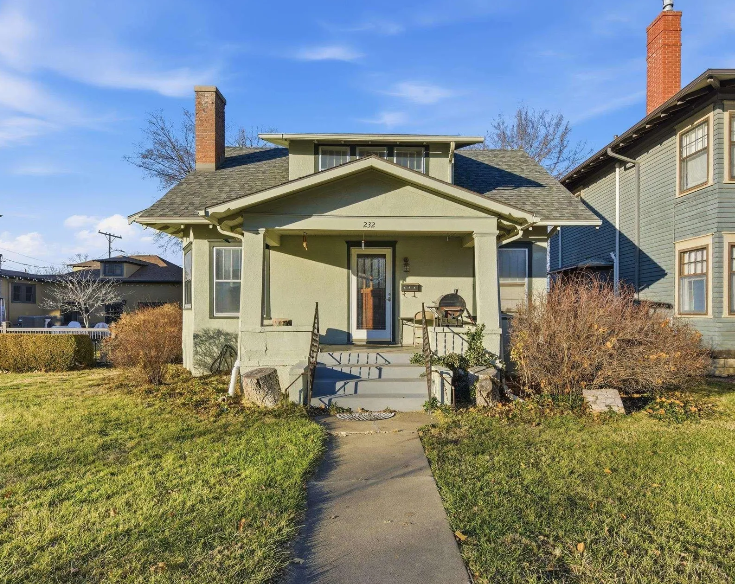 Charming Kansas Bungalow