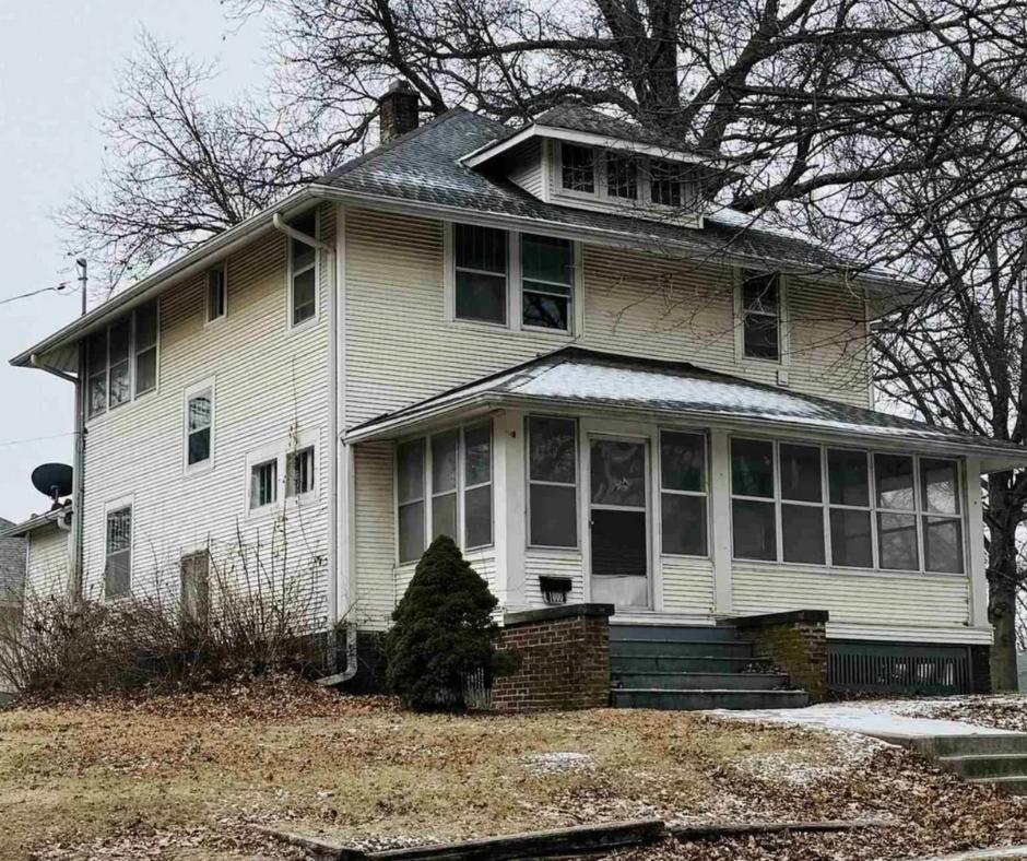Iowa foursquare for sale