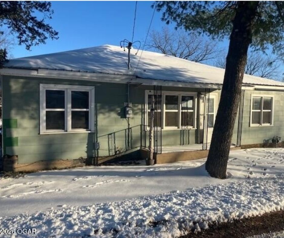 Missouri handyman special