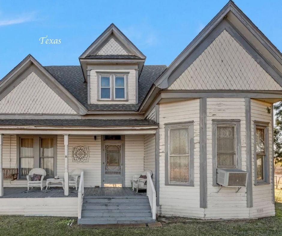 Texas Victorian era home for sale