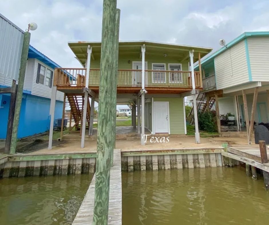 waterfront Texas home