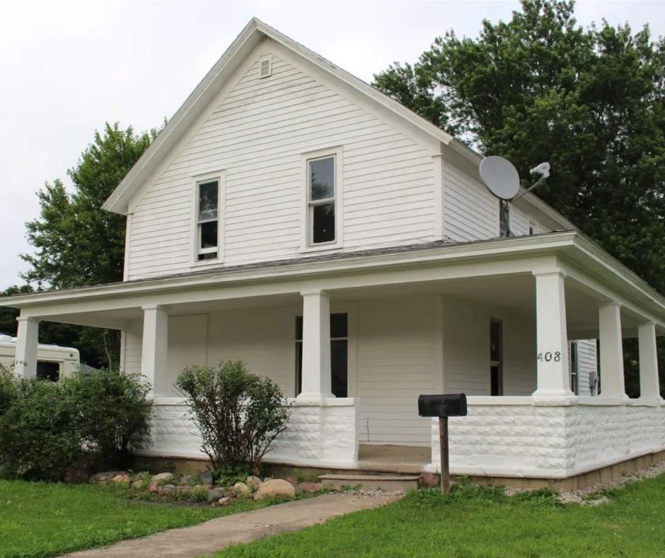 Iowa handyman special