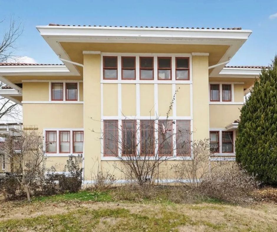 Illinois move-in ready home