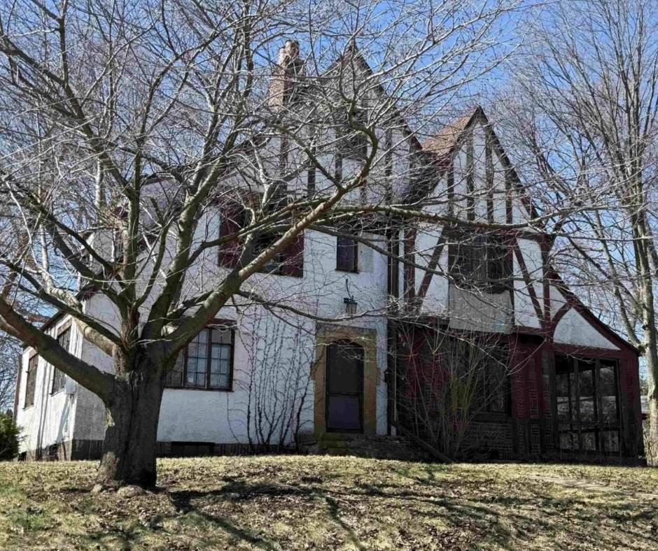 Illinois Tudor Revival