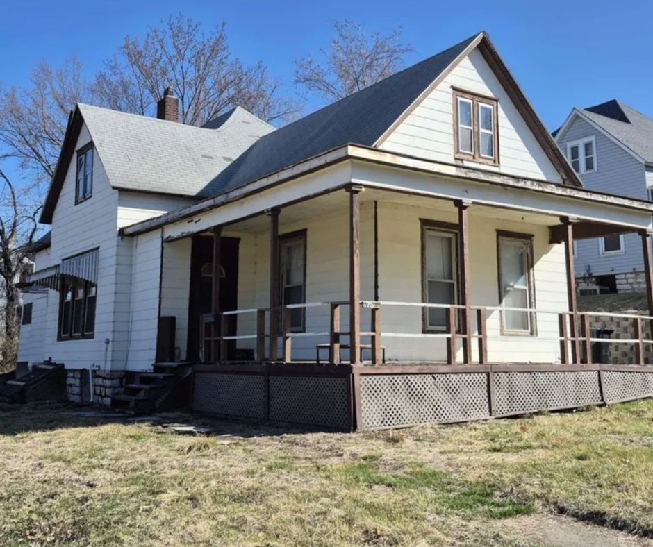 Iowa handyman special