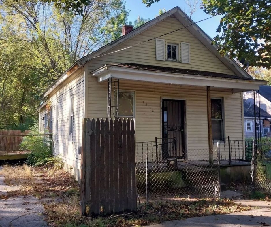 Michigan fixer upper starter home