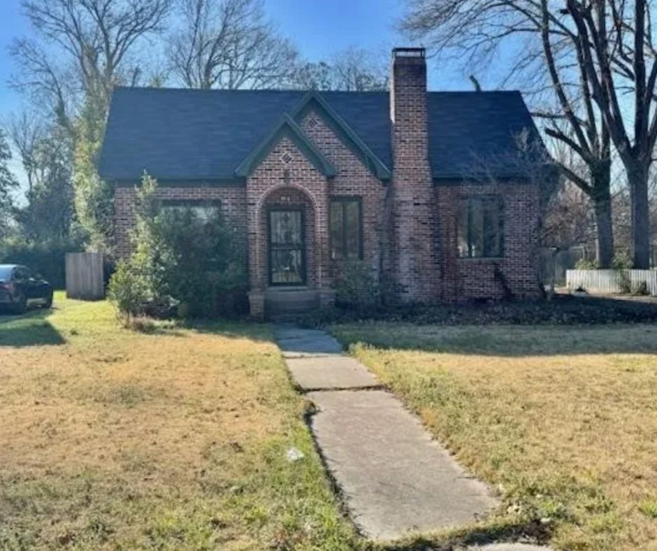 Mississippi Tudor Revival