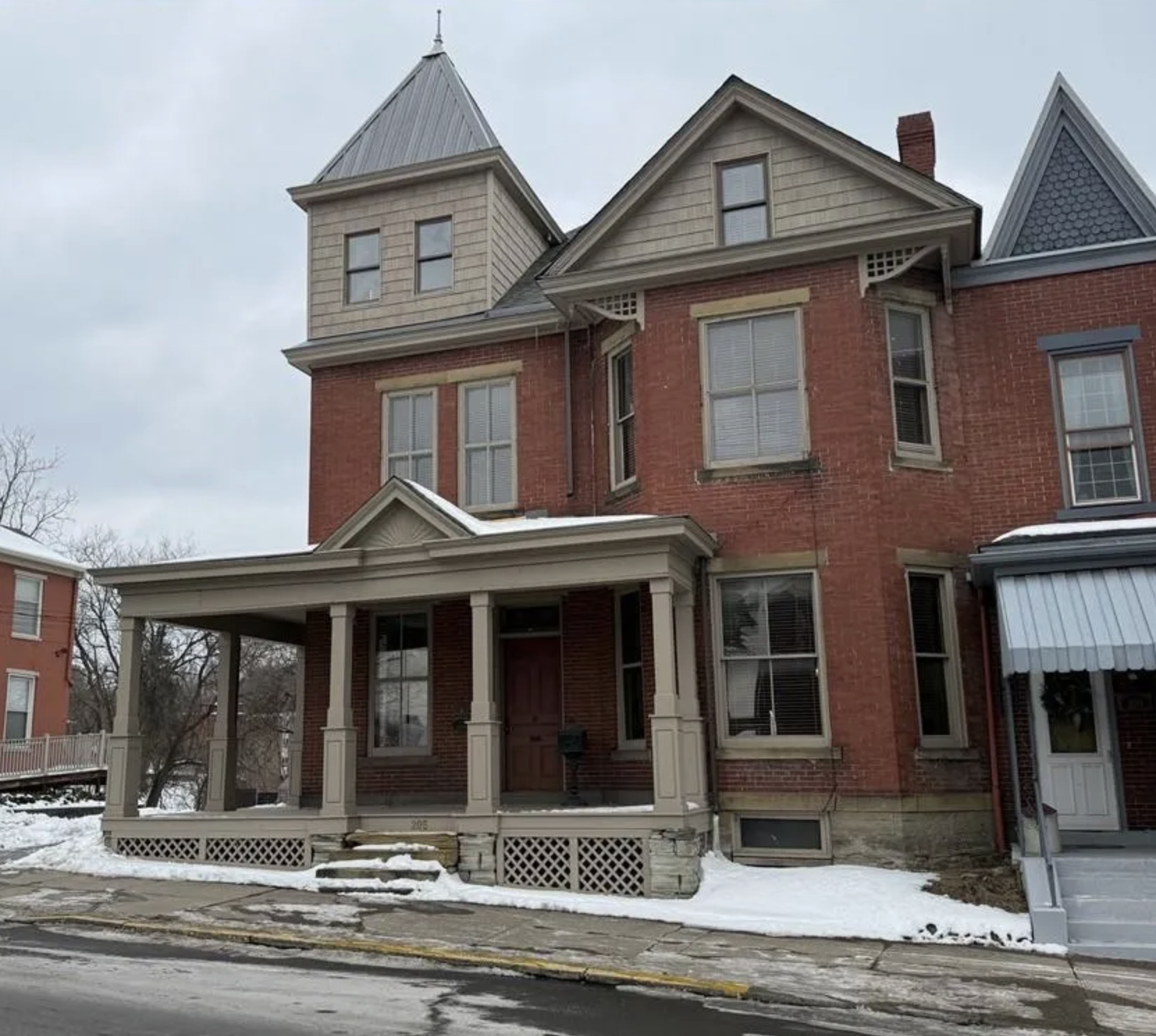 Pennsylvania Queen Anne