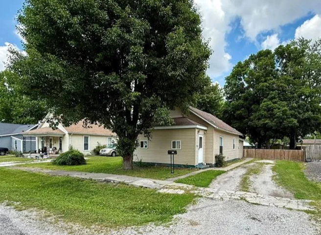 illinois starter home