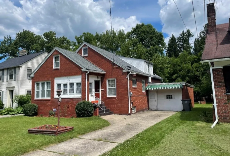 brick ohio home