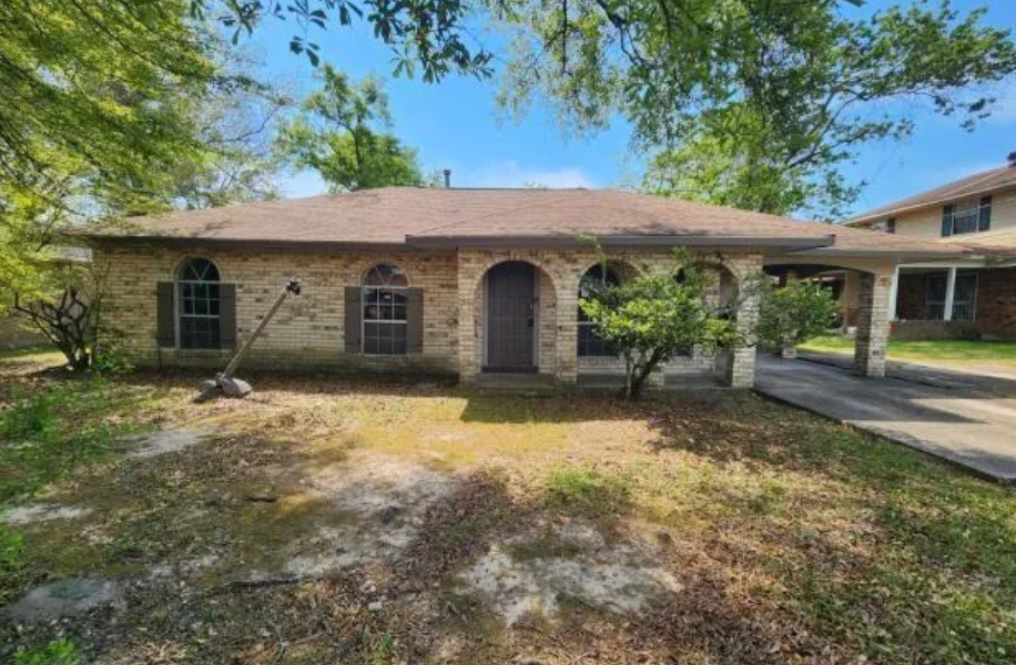 louisiana brick ranch