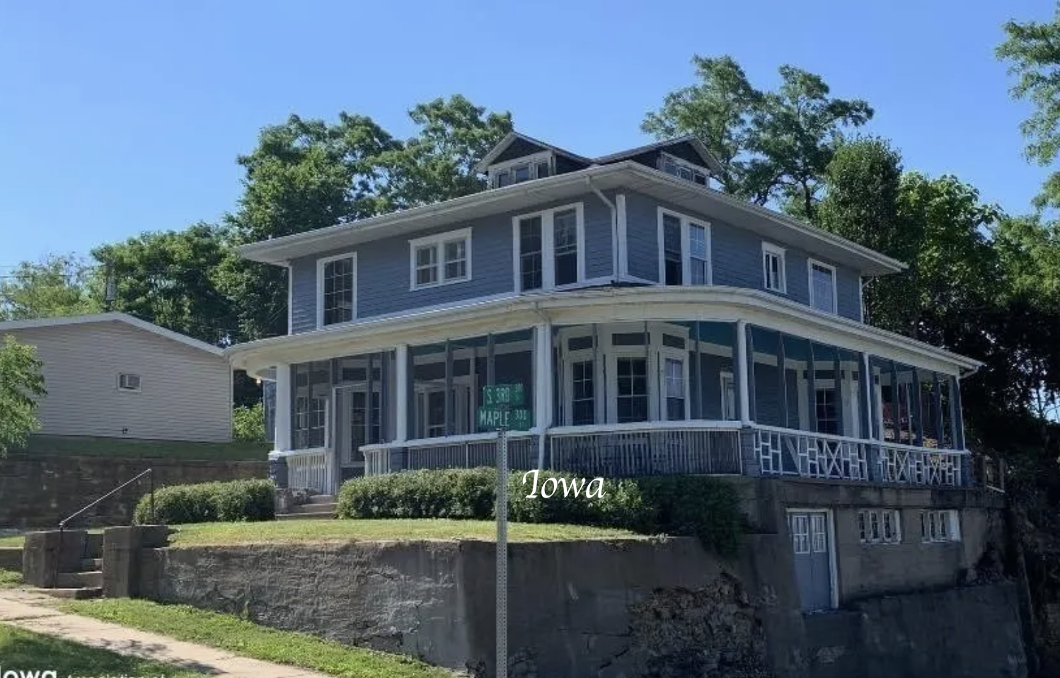 Iowa foursquare