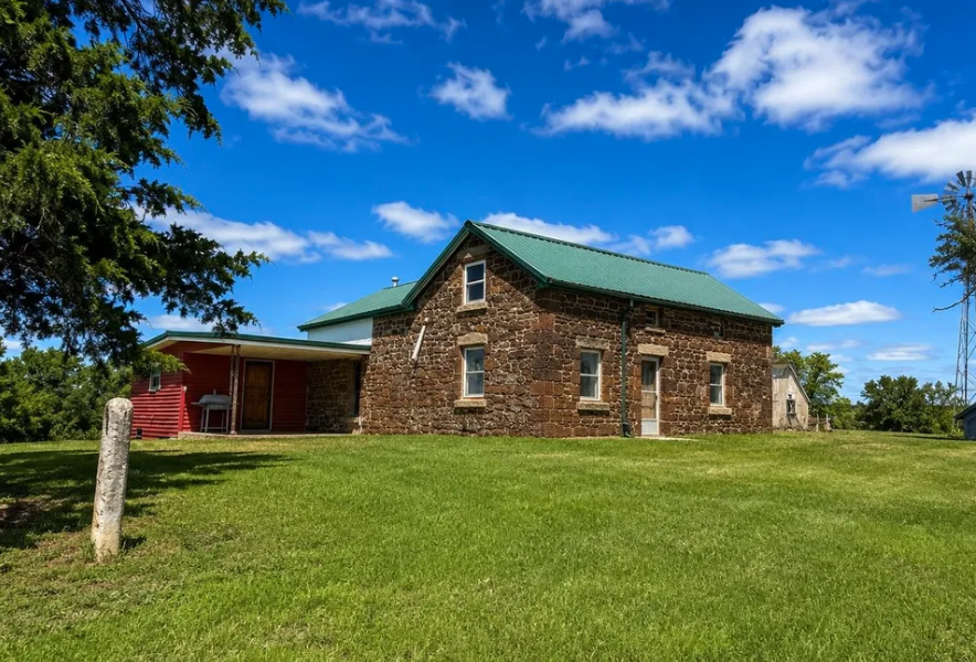 kansas stone farmhouse
