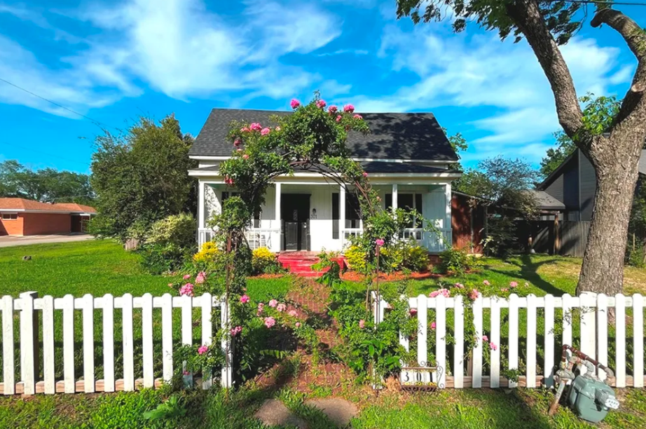 eclectic texas cottage