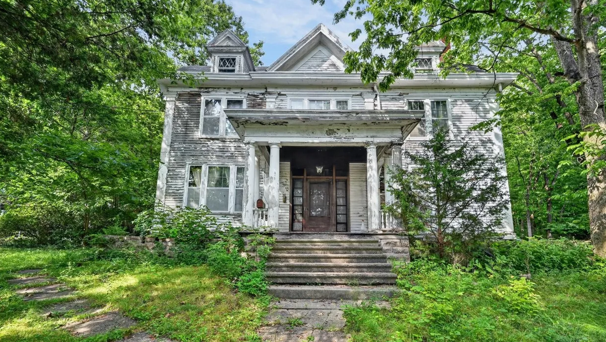 Indiana Colonial Revival
