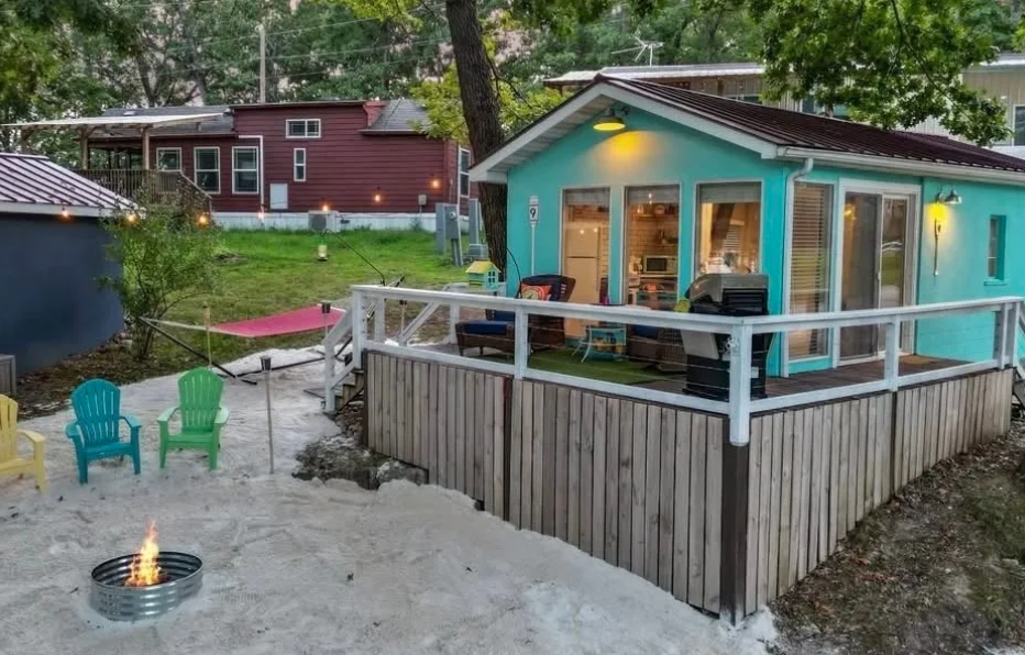 lakefront missouri home